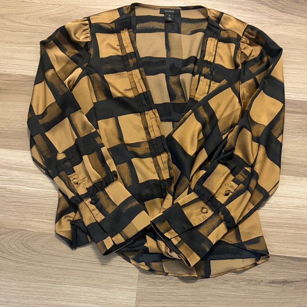 Halogen Brown and Black Patterned Top